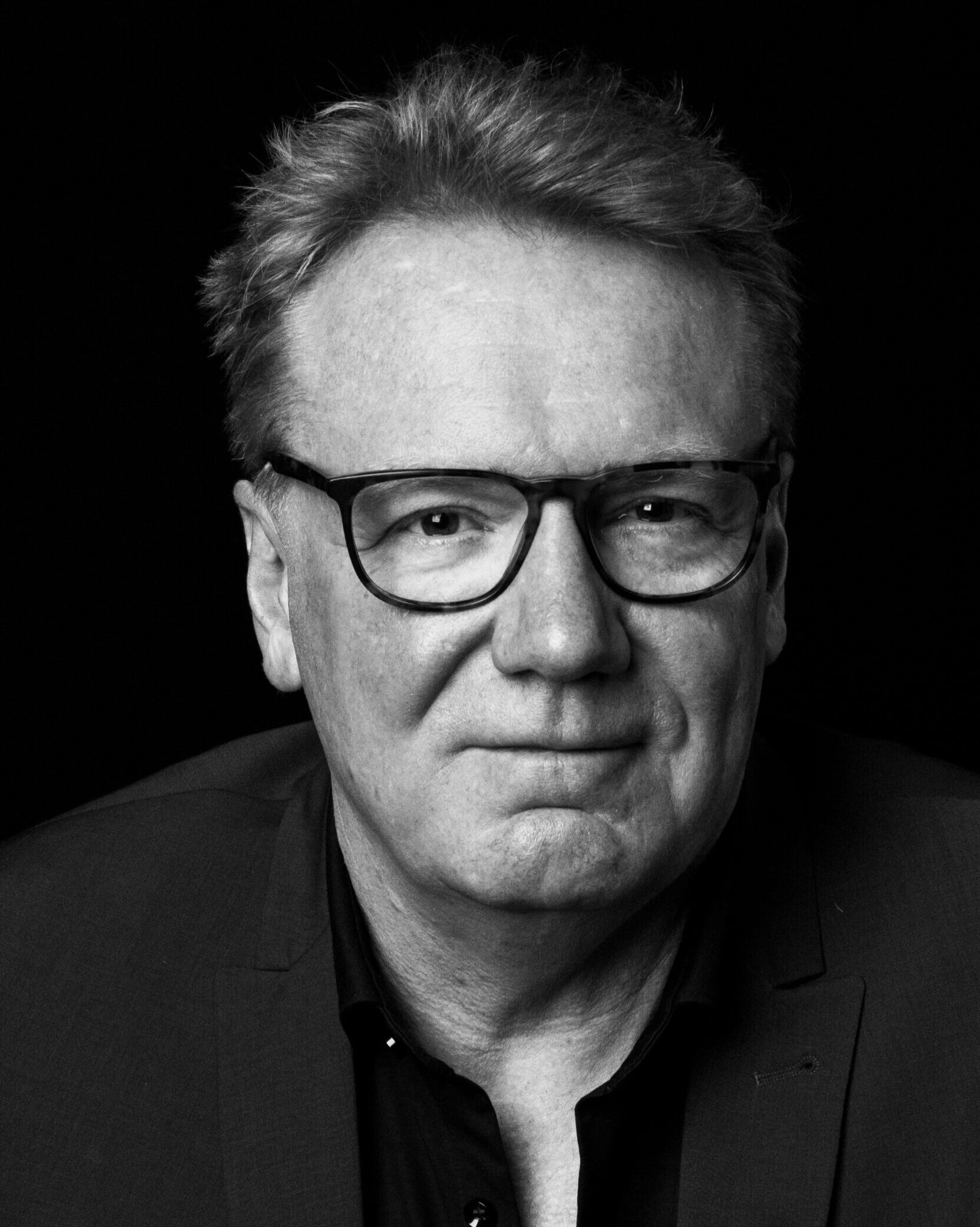 Holger Fischbuch Holger Fischbuch, Porträt in Schwarz-Weiss
